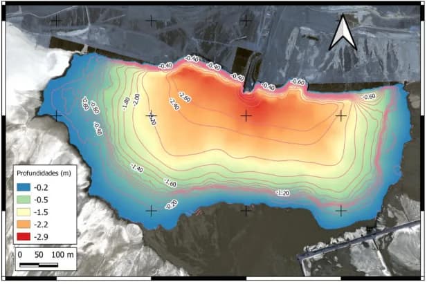 Mapa batimétrico con curvas de profundidad obtenido con ecosonda
